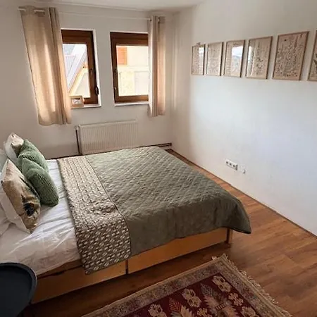 Rustica Semesterbostad